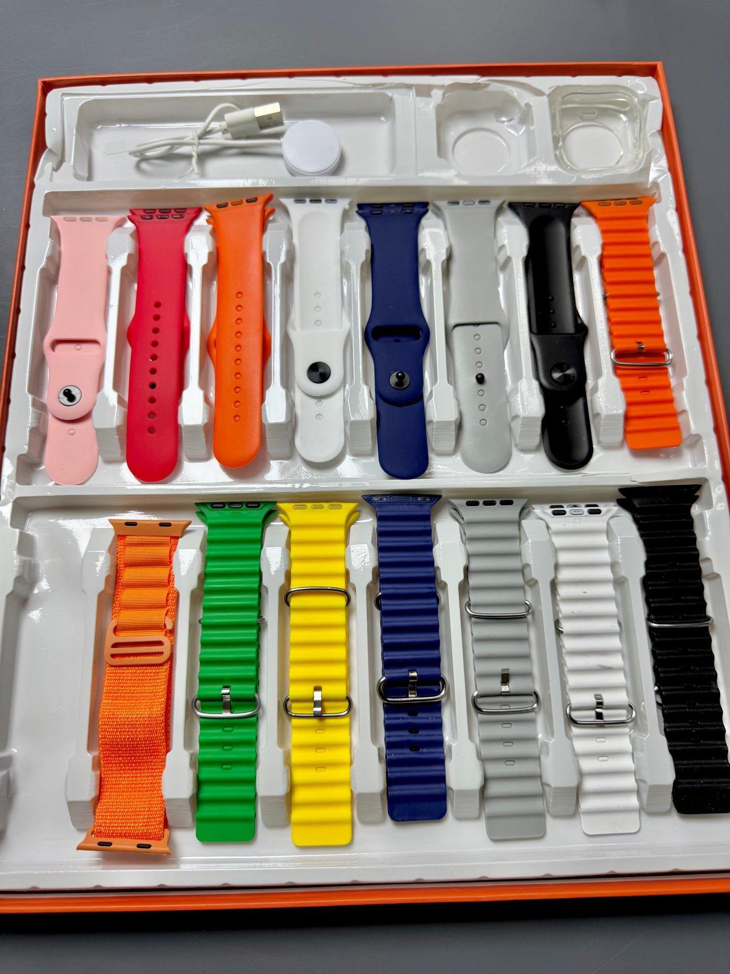 smart watch with 16 straps